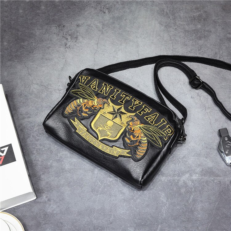 Men's Embroidered Pattern Clutch Bag