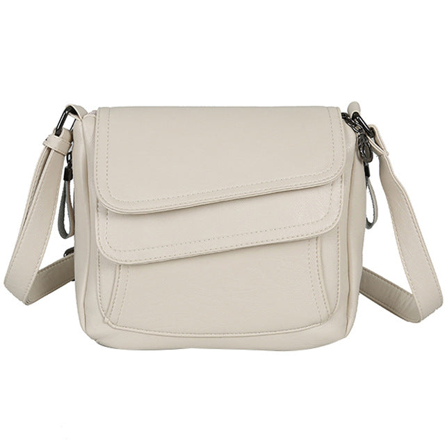 FrostLuxe: Elegant Winter White Leather Handbag