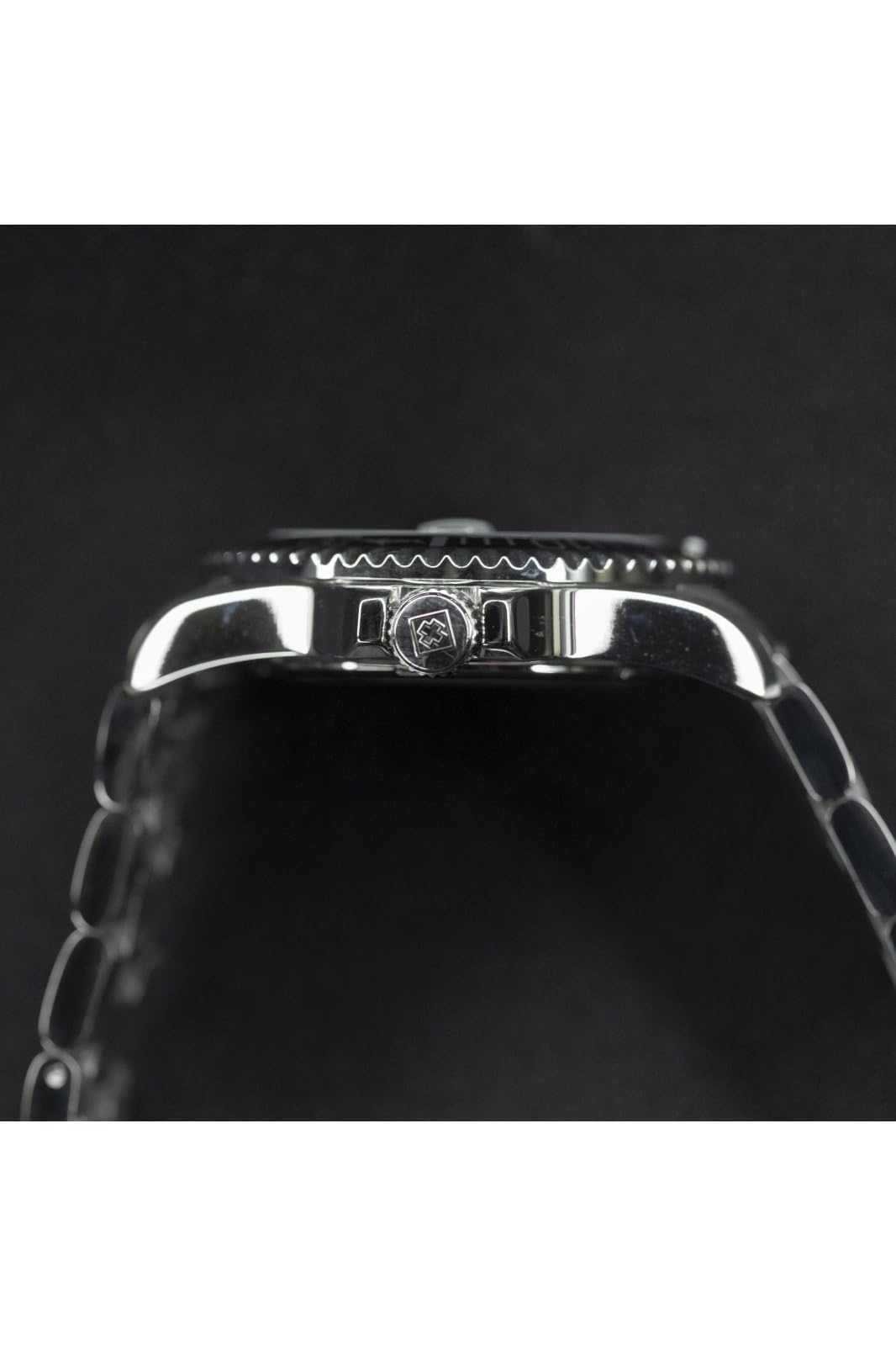 Invicta Mariner: Men's Quartz Dive Watch