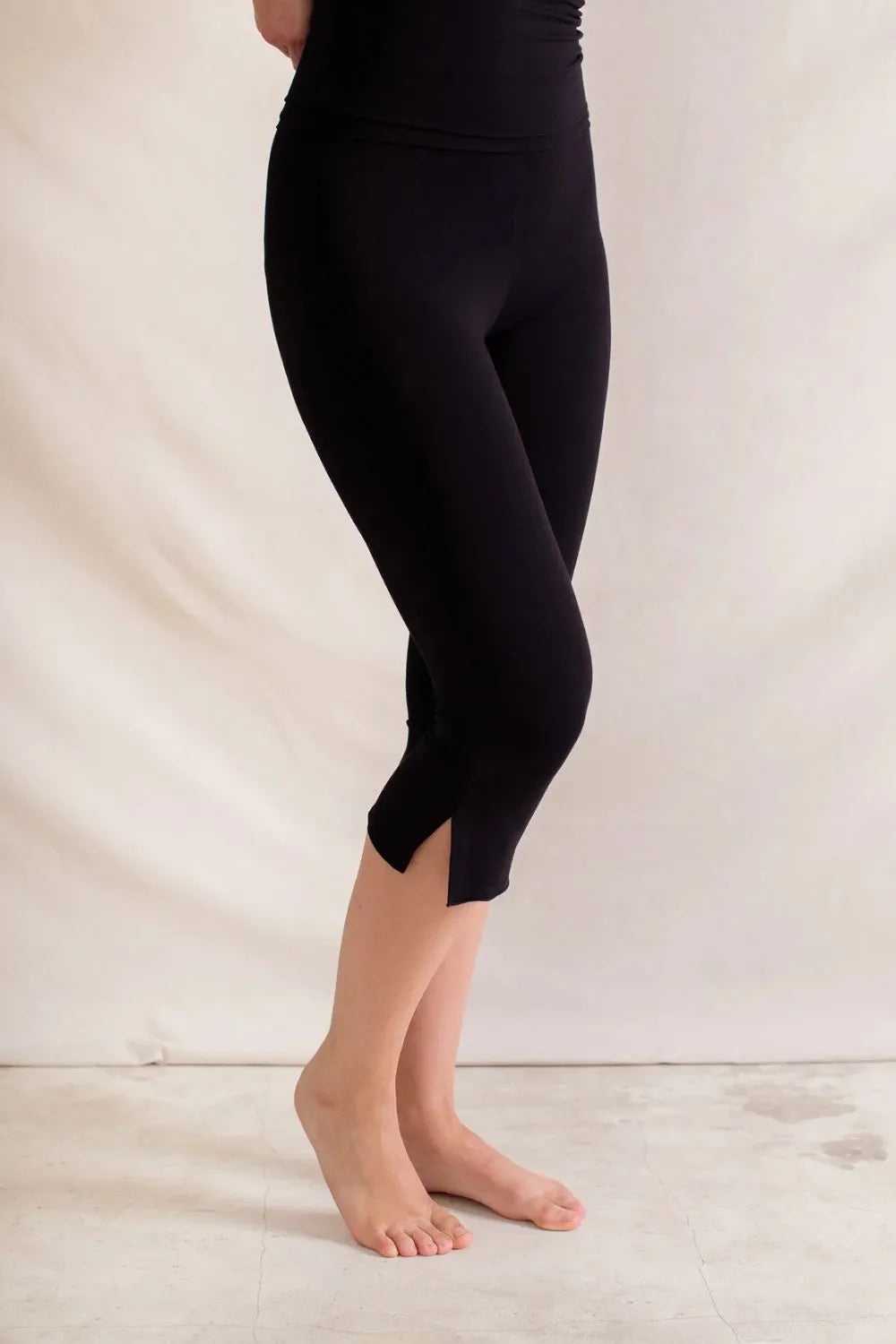 Side Slit Capris Leggings - Leggings by Trendsi | Available at Handbags Specialist Headquarter