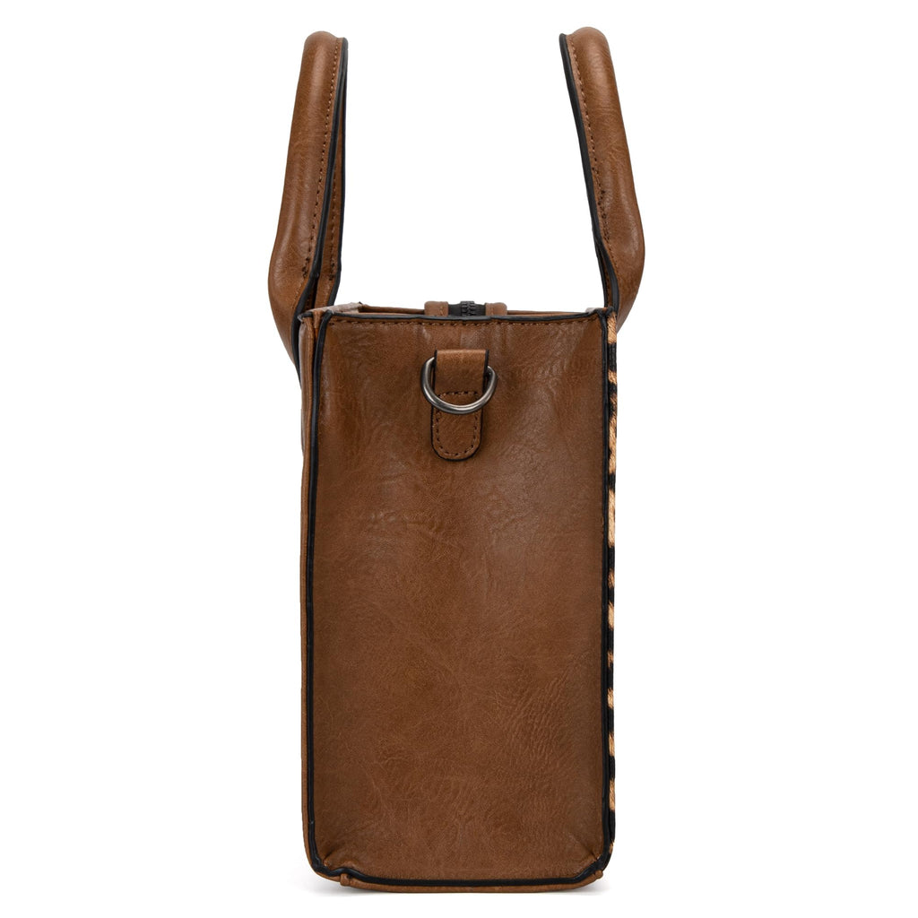 Western Chic Wrangler Tote: Vegan Leather, Versatile Strap