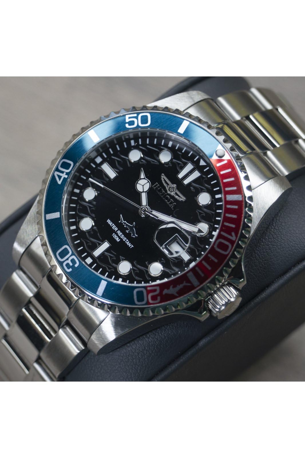 Invicta Mariner: Men's Quartz Dive Watch