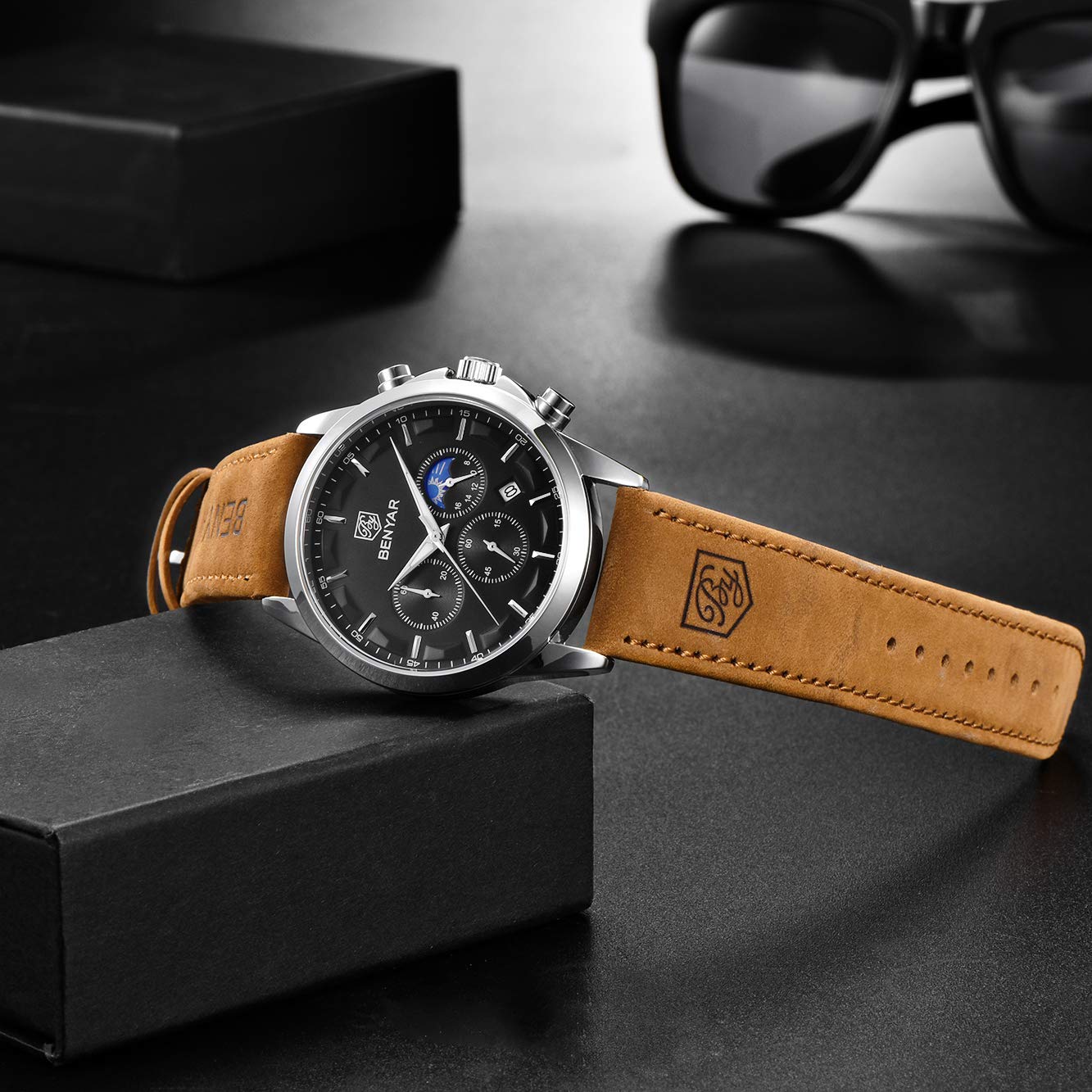 Benyar ChronoPro: Men's Quartz Fashion Watch