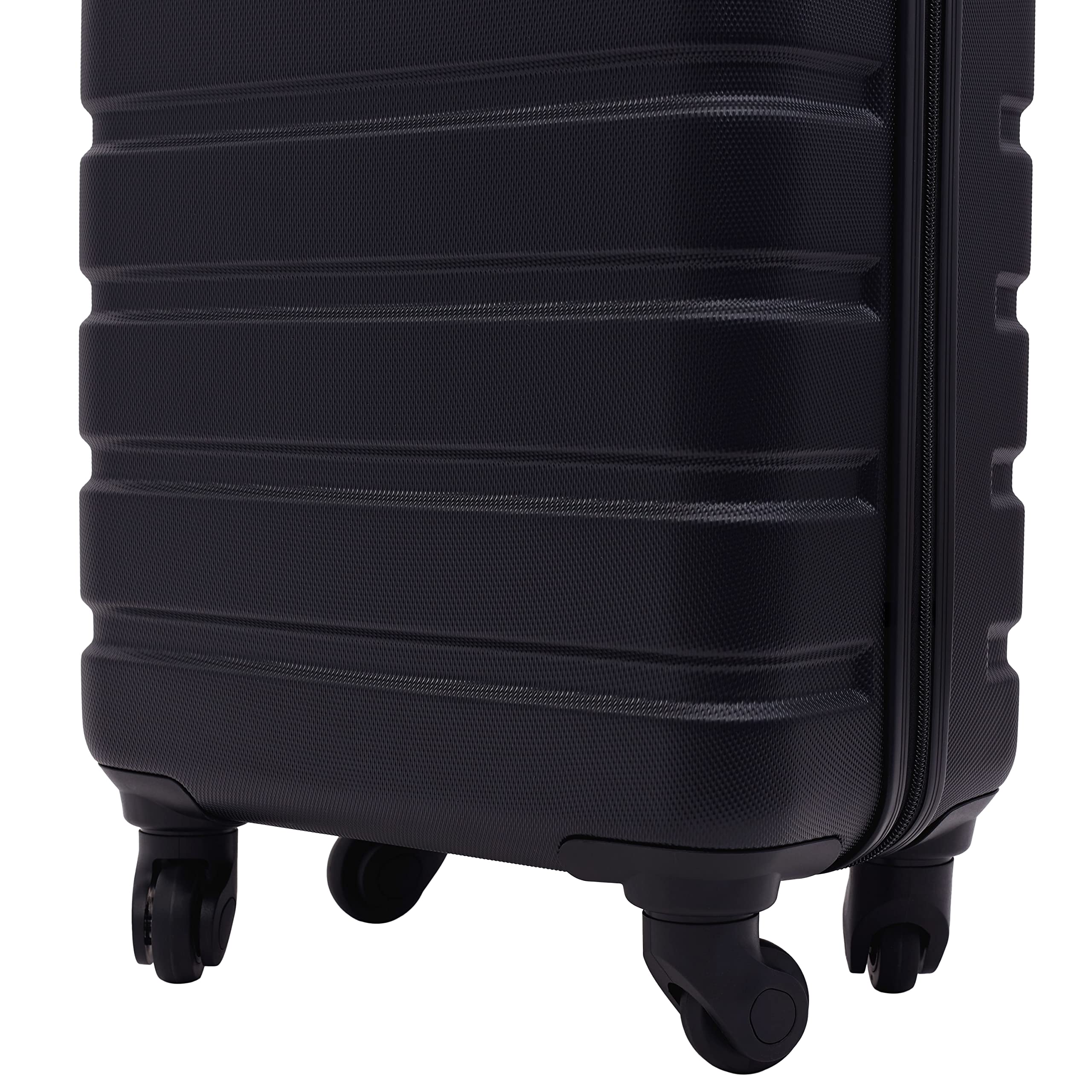 Wrangler 22 Olive Hardside Spinner Carry-On