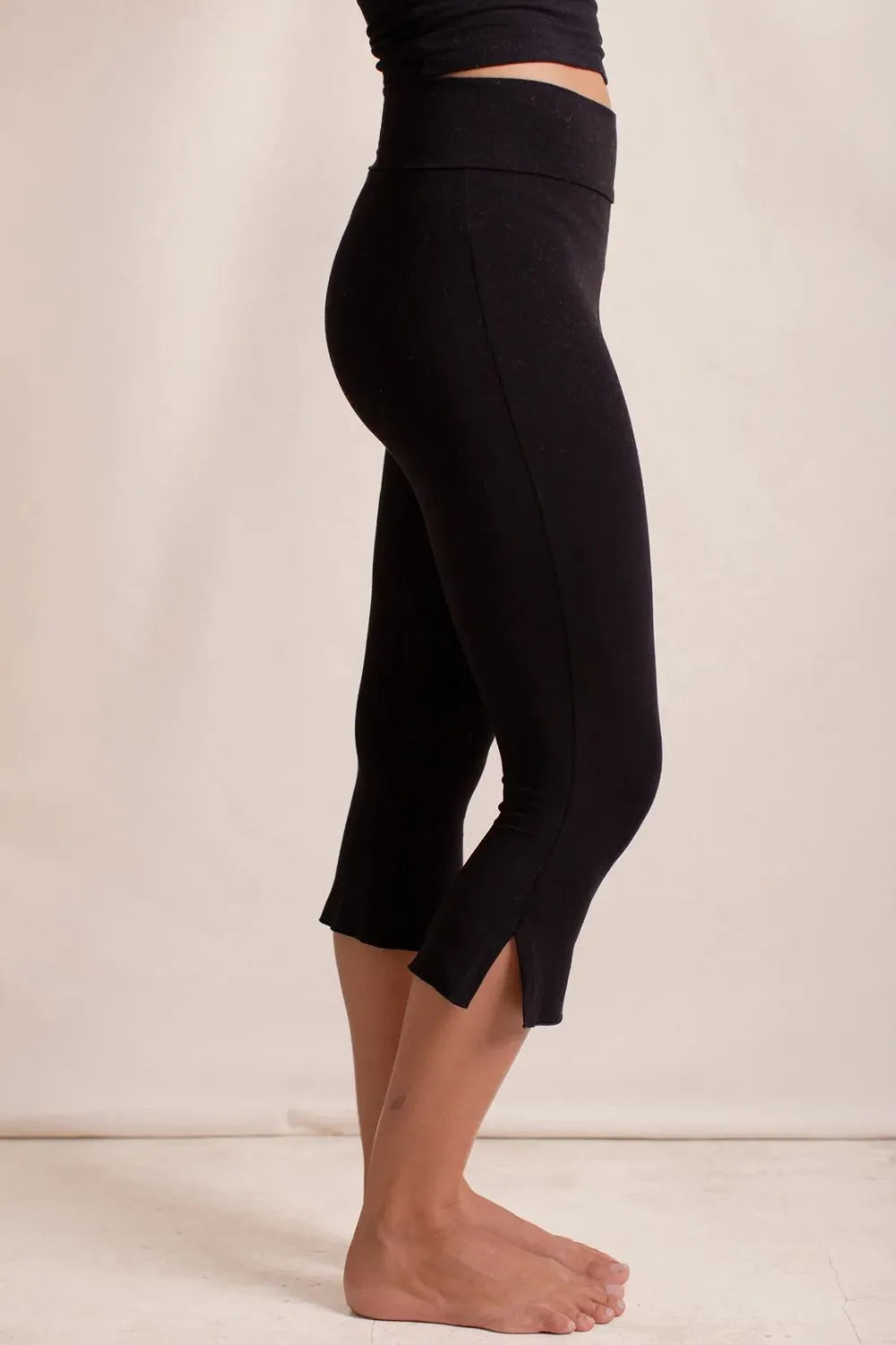 Side Slit Capris Leggings - Leggings by Trendsi | Available at Handbags Specialist Headquarter