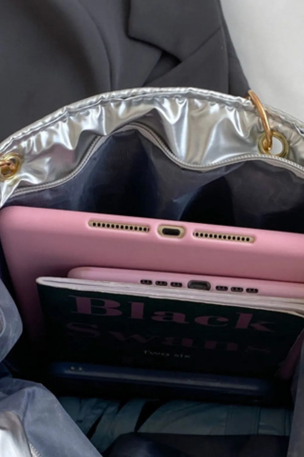 Bubble Texture Chain Handbag - handbags by Trendsi | Available at Handbags Specialist Headquarter