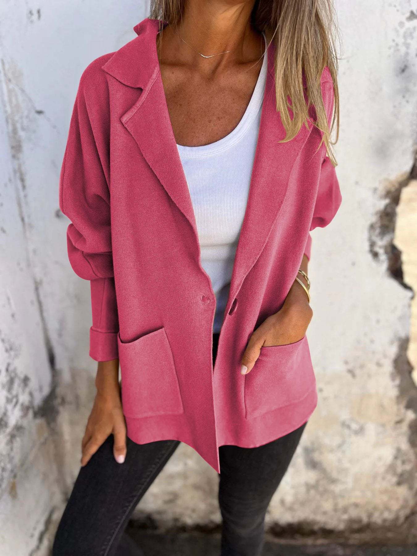 LuxeLap: Versatile Women's Long-Sleeve Jacket